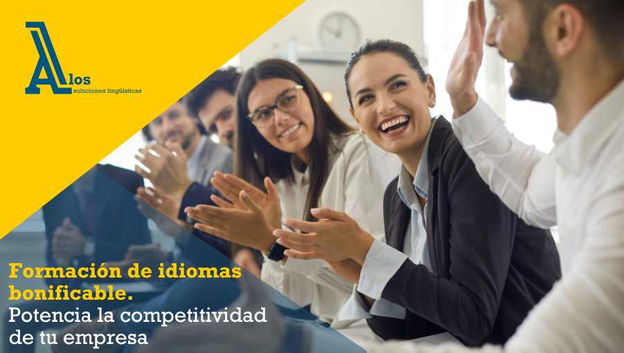 Empleados en una reunión internacional comunicándose en diferentes idiomas en un entorno empresarial.