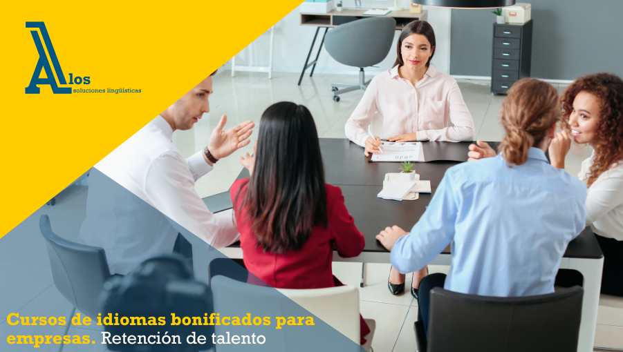 Responsable de RRHH revisando plan de formación bonificada para empleados