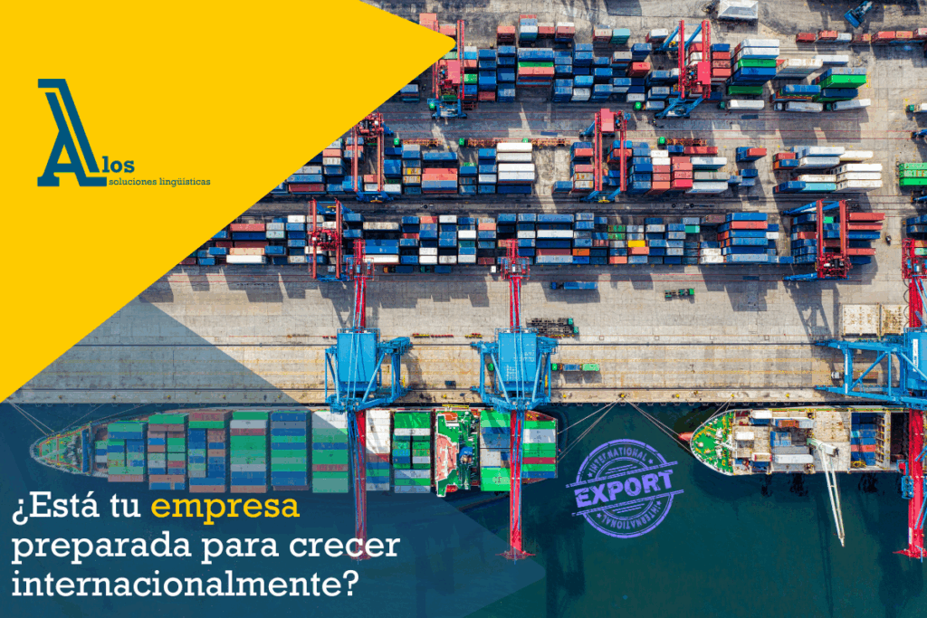 Vista aérea de un puerto internacional con grúas y contenedores de carga listos para exportación.