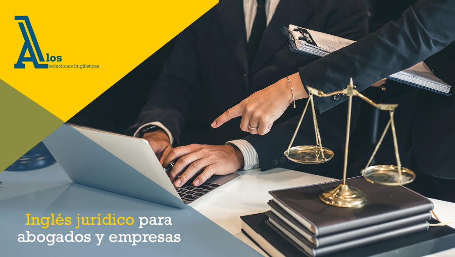 Dos abogados revisando documentos legales en inglés con una balanza de justicia y un portátil, simbolizando el uso del inglés jurídico para abogados y empresas.