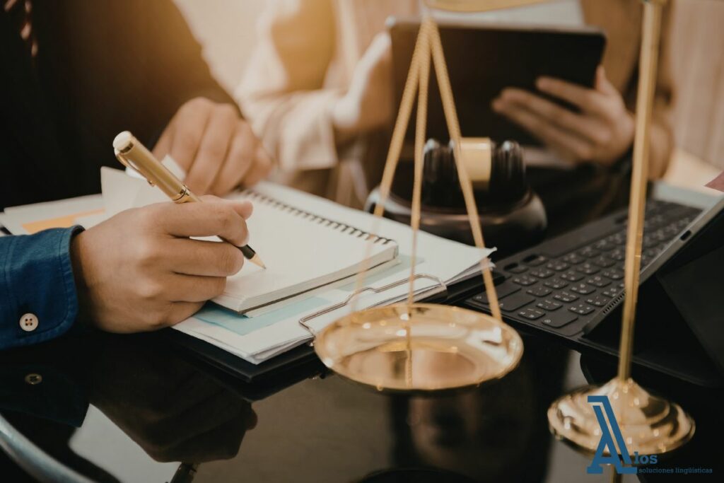 por qué contar con traductores jurados en procesos de regularización